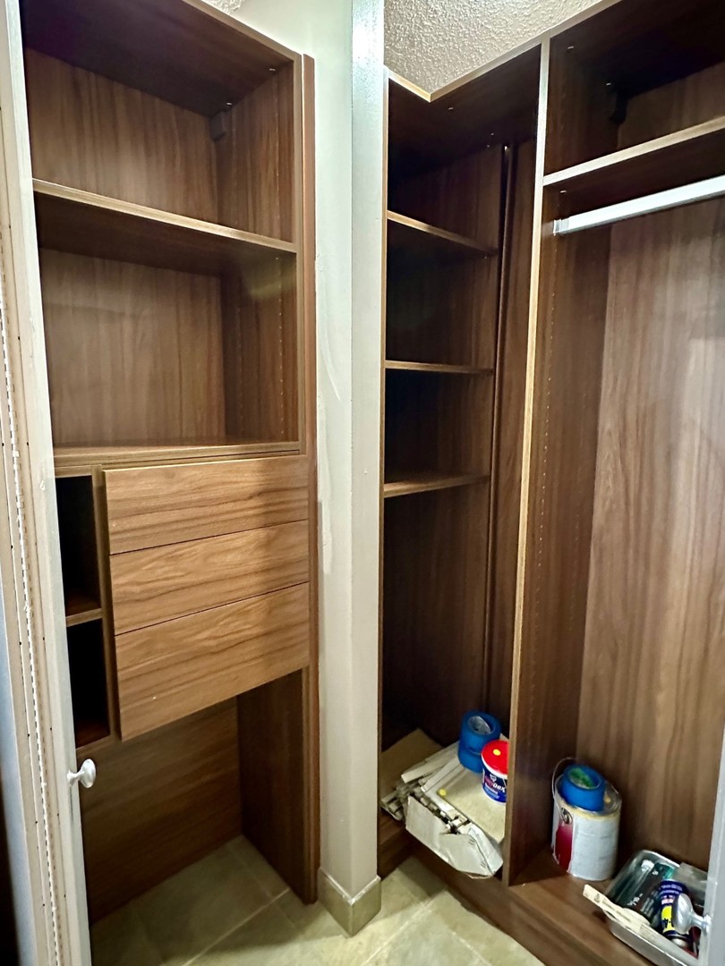 10 East Ontario Street, Unit 2407 Chicago, IL 60611 - Photo 9 of 16