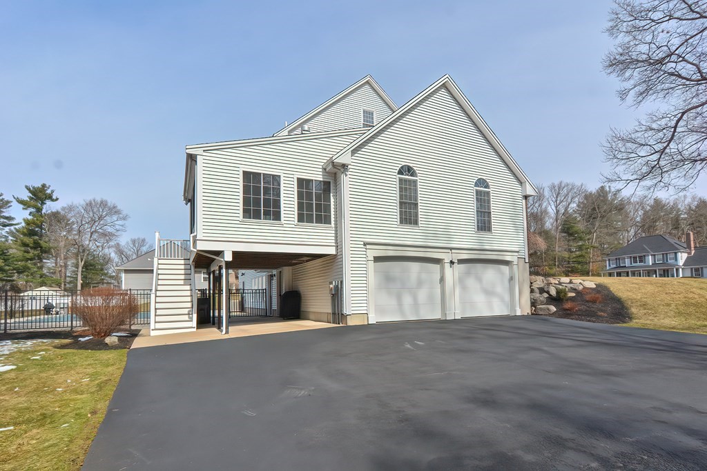 6 Bainbridge Road Bellingham, MA 02019 - Photo 3 of 40 Gallery Image 3