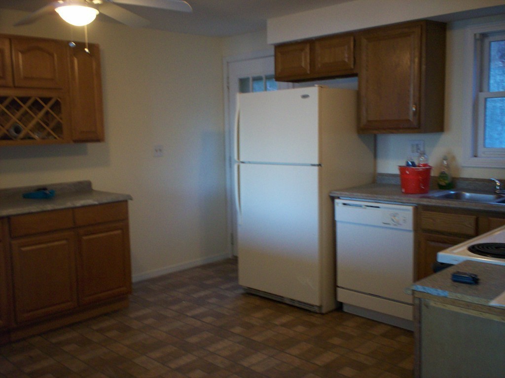 8 Arline Street Worcester, MA 01607 - Photo 2 of 12 Gallery Image 2