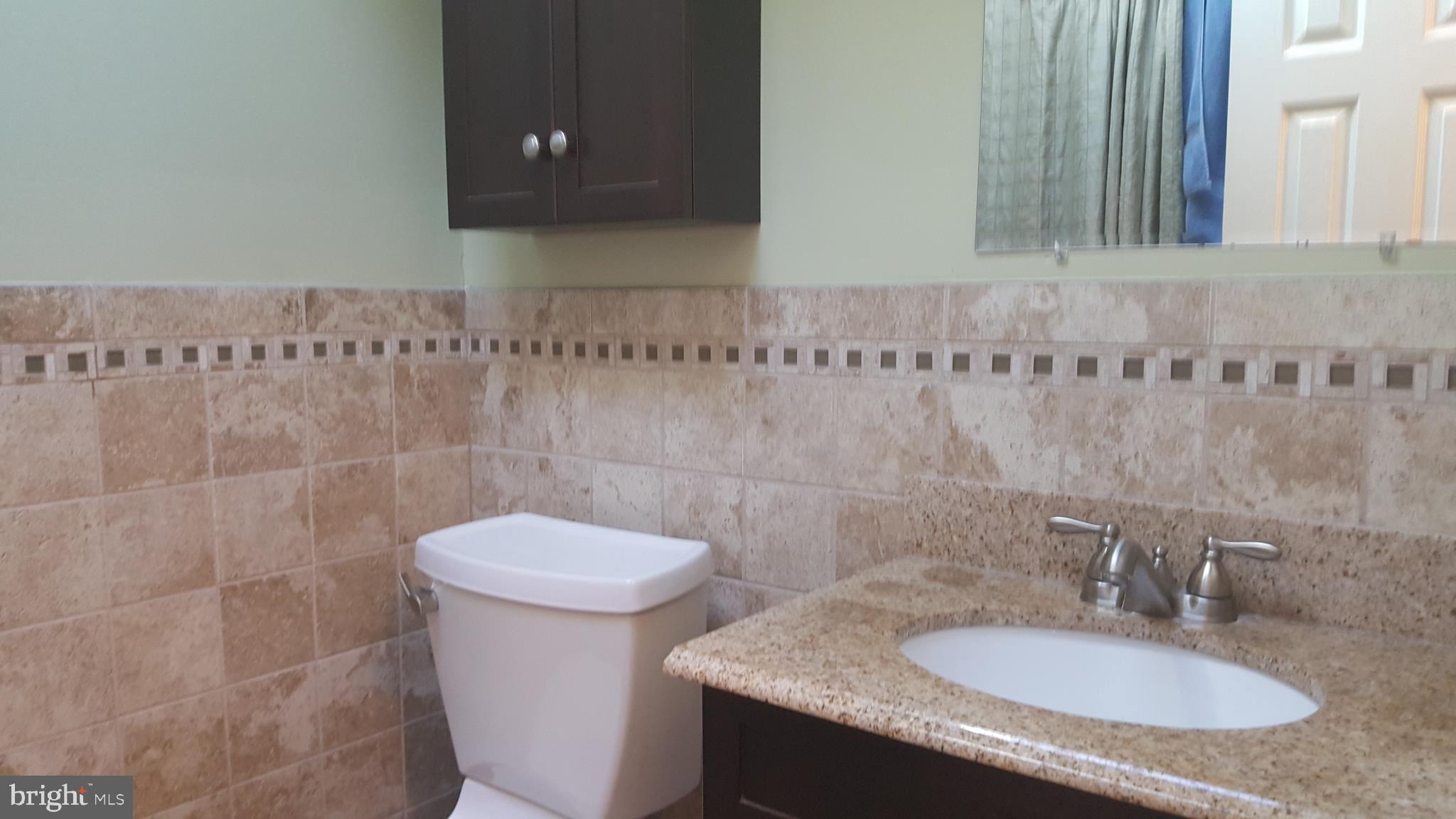 3311 Gurley Road Philadelphia, PA 19154 - Photo 15 of 17 Bathroom