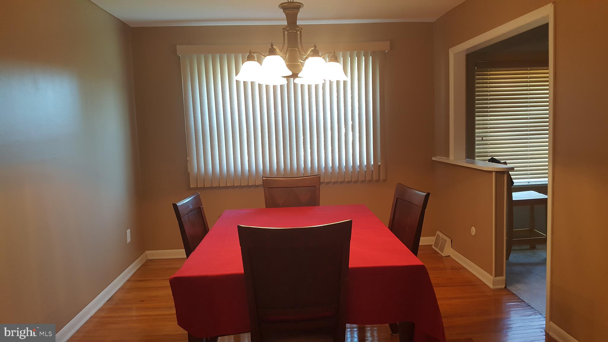 3311 Gurley Road Philadelphia, PA 19154 - Photo 7 of 17 Dining Room