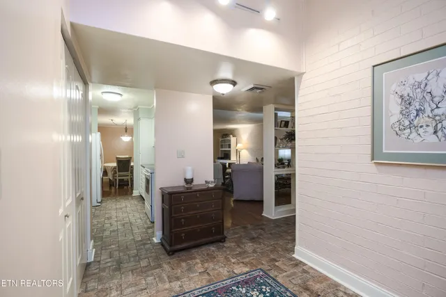 $307,500 | 410 Berlin Drive, Knoxville, TN 37923