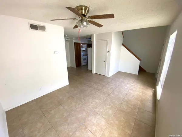 $895 | 10555 Starcrest Drive, San Antonio, TX 78217