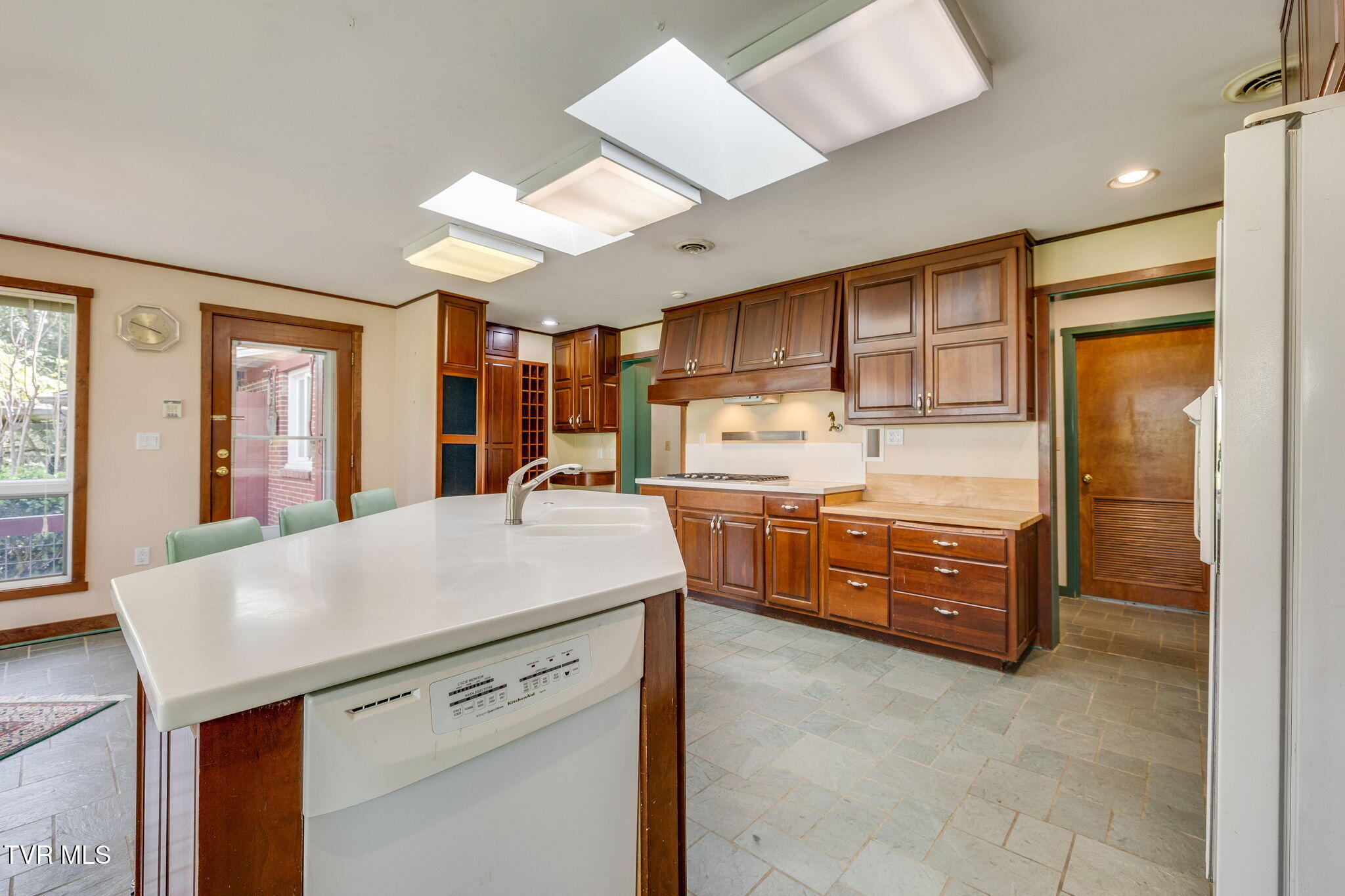 1939 Riverport Road Kingsport, TN 37660 - Photo 28 of 125 523