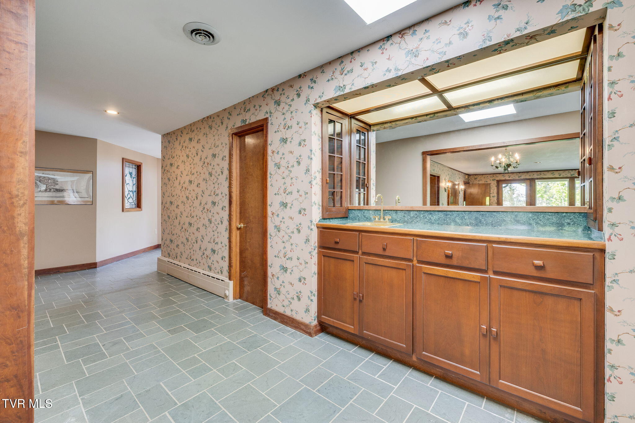 1939 Riverport Road Kingsport, TN 37660 - Photo 30 of 125 525
