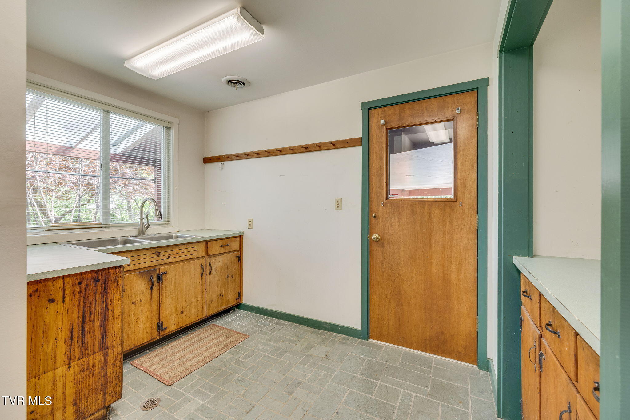 1939 Riverport Road Kingsport, TN 37660 - Photo 62 of 125 536