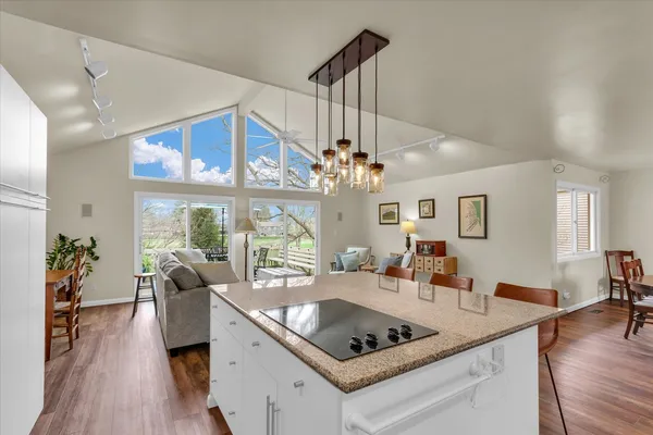 $315,000 | 29 Fields East, Champaign, IL 61822