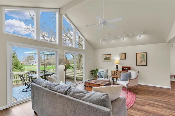 $315,000 | 29 Fields East, Champaign, IL 61822