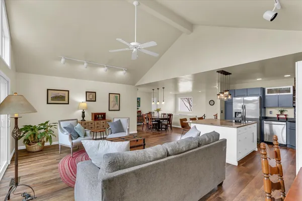 $315,000 | 29 Fields East, Champaign, IL 61822