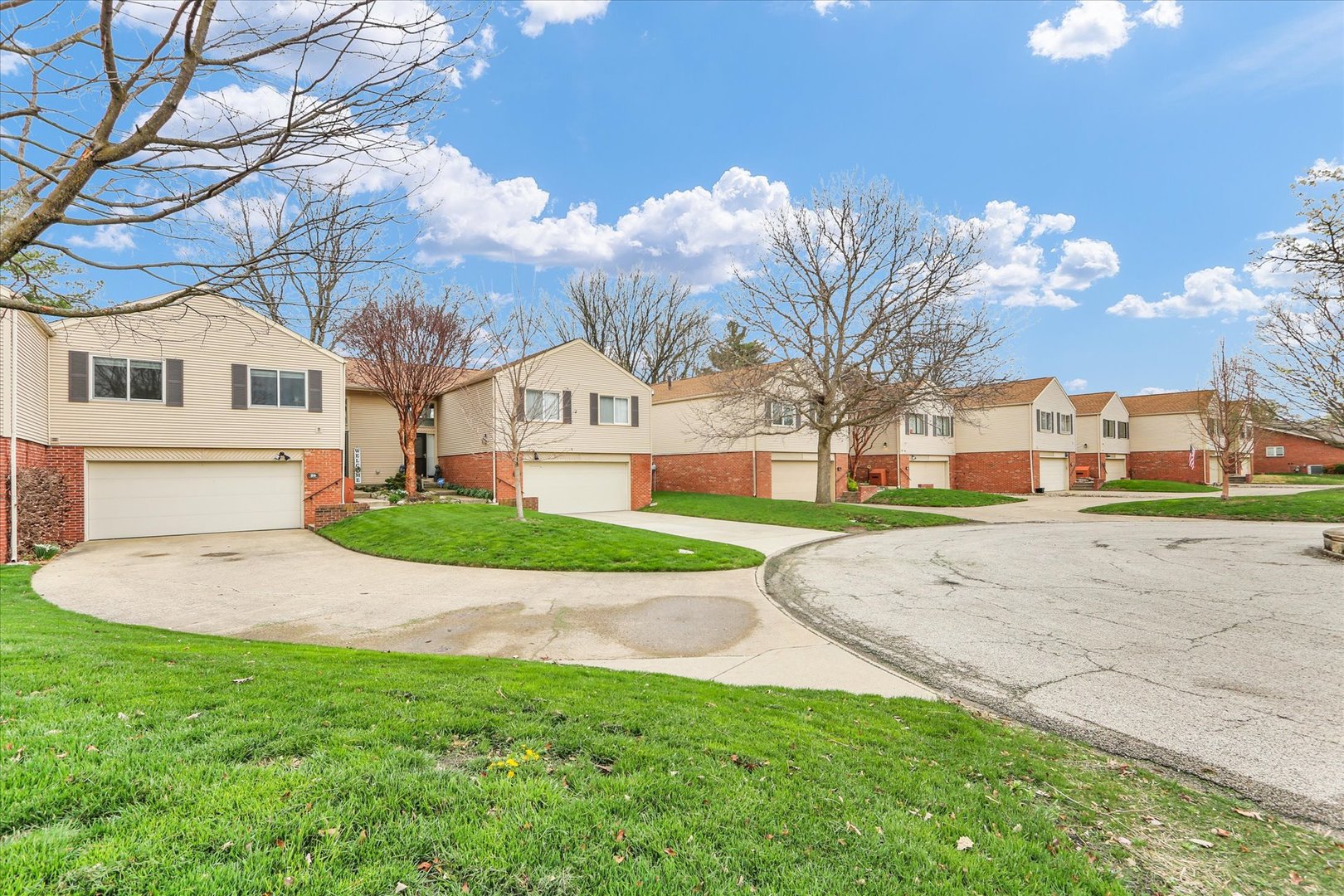 29 Fields East Champaign, IL 61822 - Photo 2 of 46 a view of a house with a yard