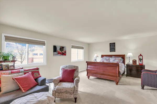 $315,000 | 29 Fields East, Champaign, IL 61822
