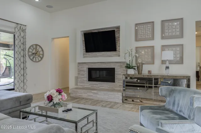 $855,000 | 11604 Uxbridge Avenue, Lubbock, TX 79424