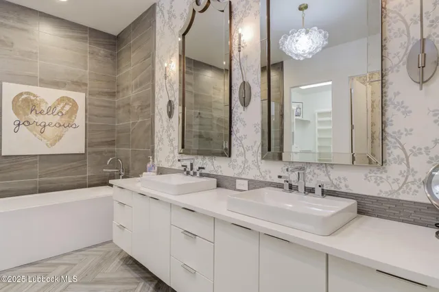 $855,000 | 11604 Uxbridge Avenue, Lubbock, TX 79424