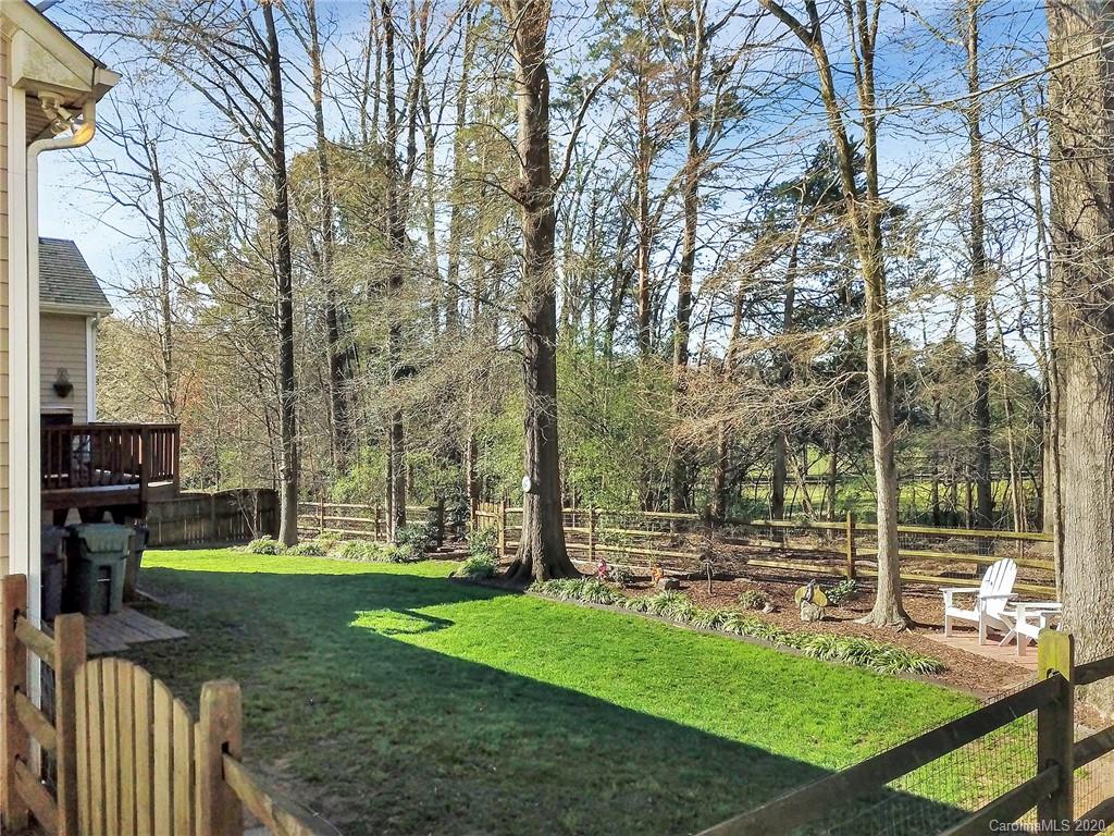 363 Lorraine Road Fort Mill, SC 29708 - Photo 4 of 33