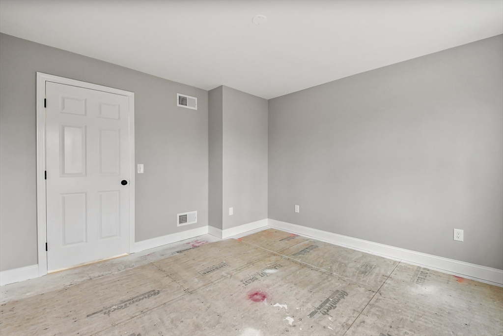 4 Swansom Road Swansea, MA 02777 - Photo 6 of 40