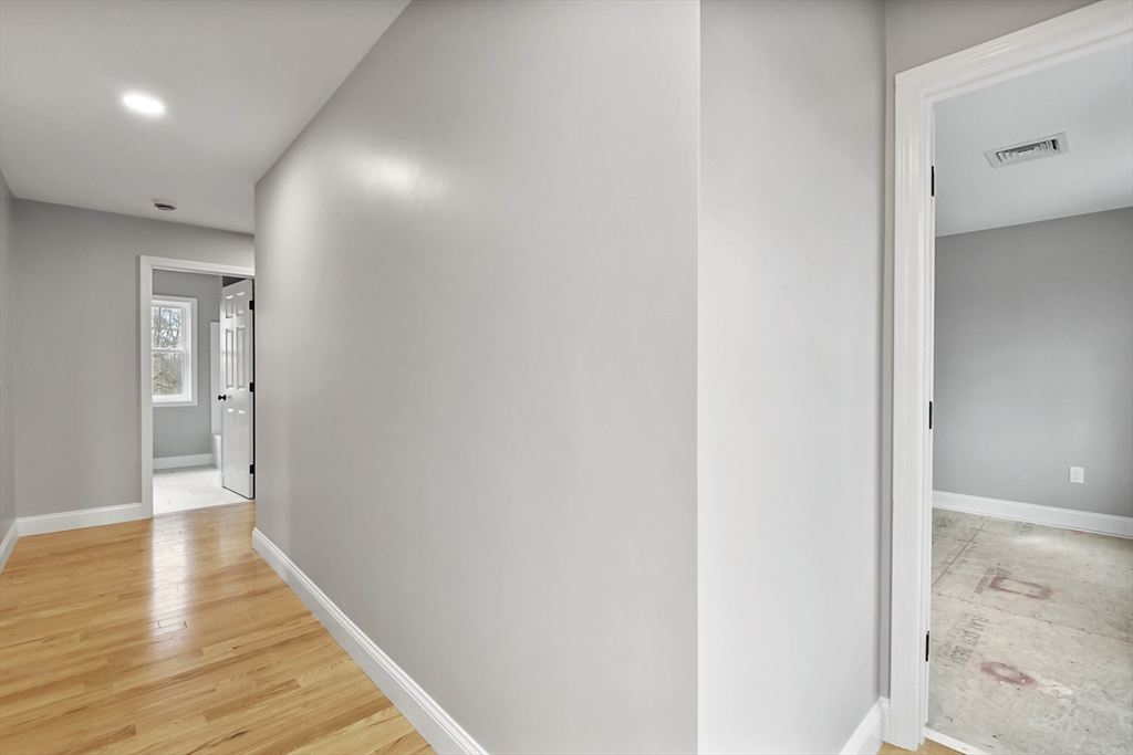 4 Swansom Road Swansea, MA 02777 - Photo 9 of 40