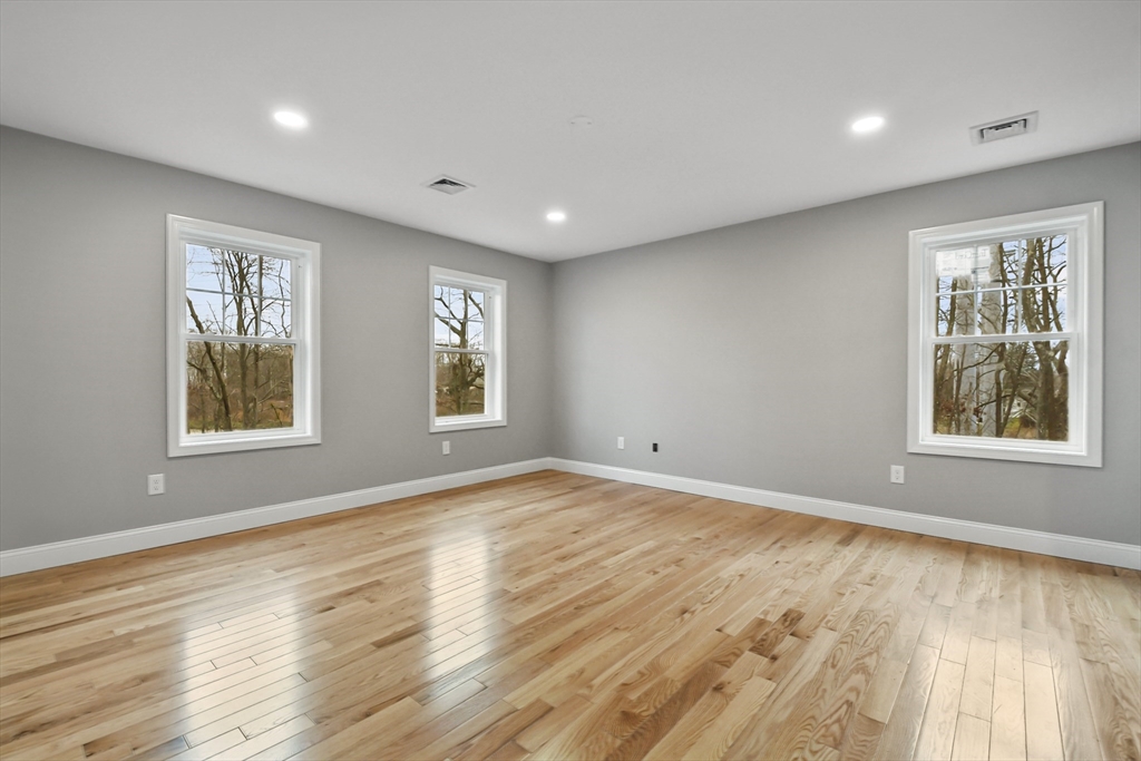 4 Swansom Road Swansea, MA 02777 - Photo 10 of 40