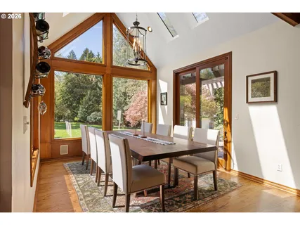 $2,100,000 | 21469 Waterford Place, West Linn, OR 97068