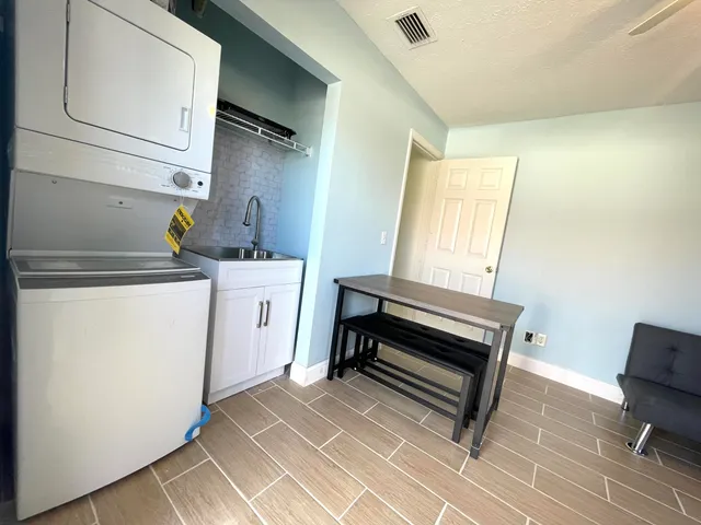 $1,450 | 5753 Southeast Mercedes Avenue, Stuart, FL 34997