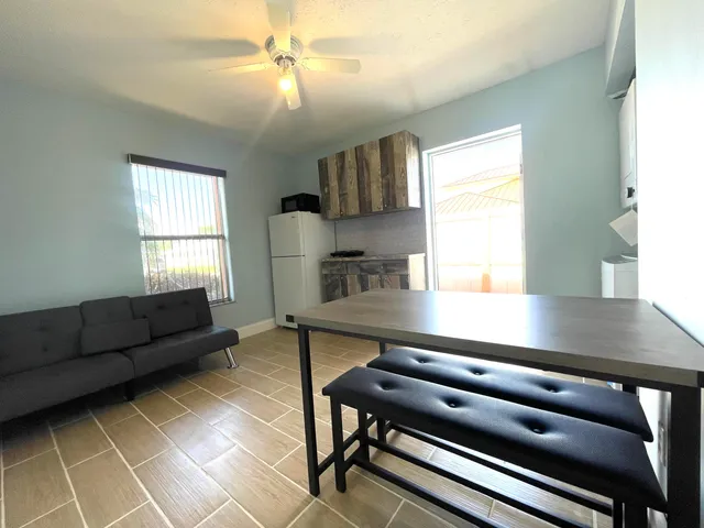 $1,450 | 5753 Southeast Mercedes Avenue, Stuart, FL 34997