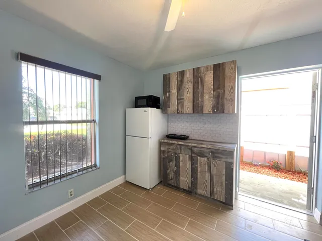 $1,450 | 5753 Southeast Mercedes Avenue, Stuart, FL 34997