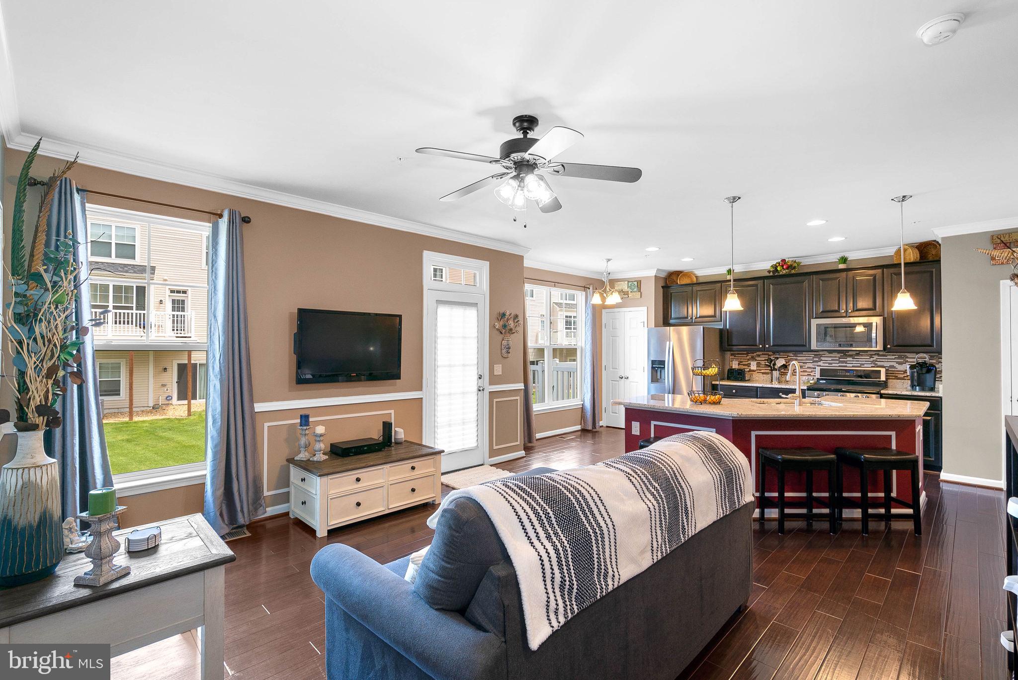 43368 Town Gate Square Chantilly, VA 20152 - Photo 3 of 33