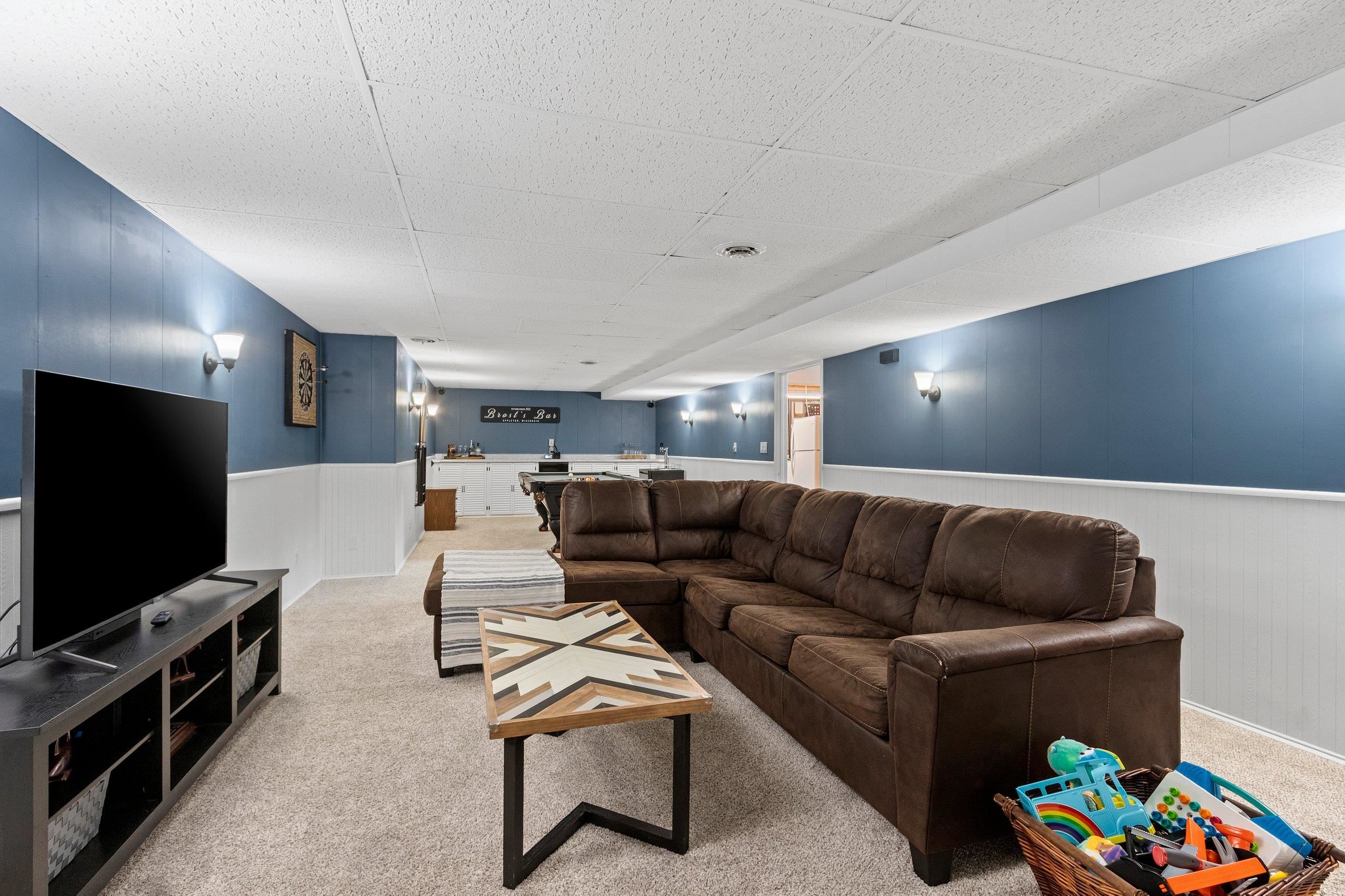 1718 Schaefer Circle Appleton, WI 54915 - Photo 39 of 68