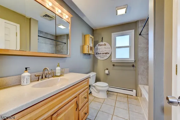 $500,000 | 72 Pine Street, Bridgewater, NJ 08807