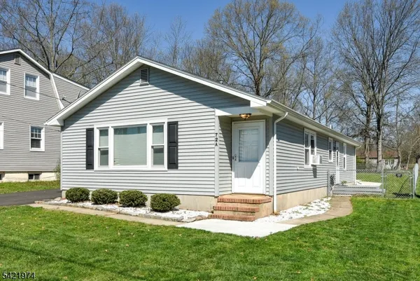 $500,000 | 72 Pine Street, Bridgewater, NJ 08807