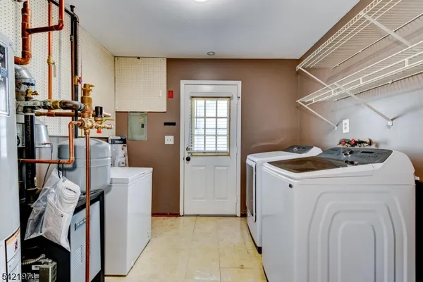 $500,000 | 72 Pine Street, Bridgewater, NJ 08807