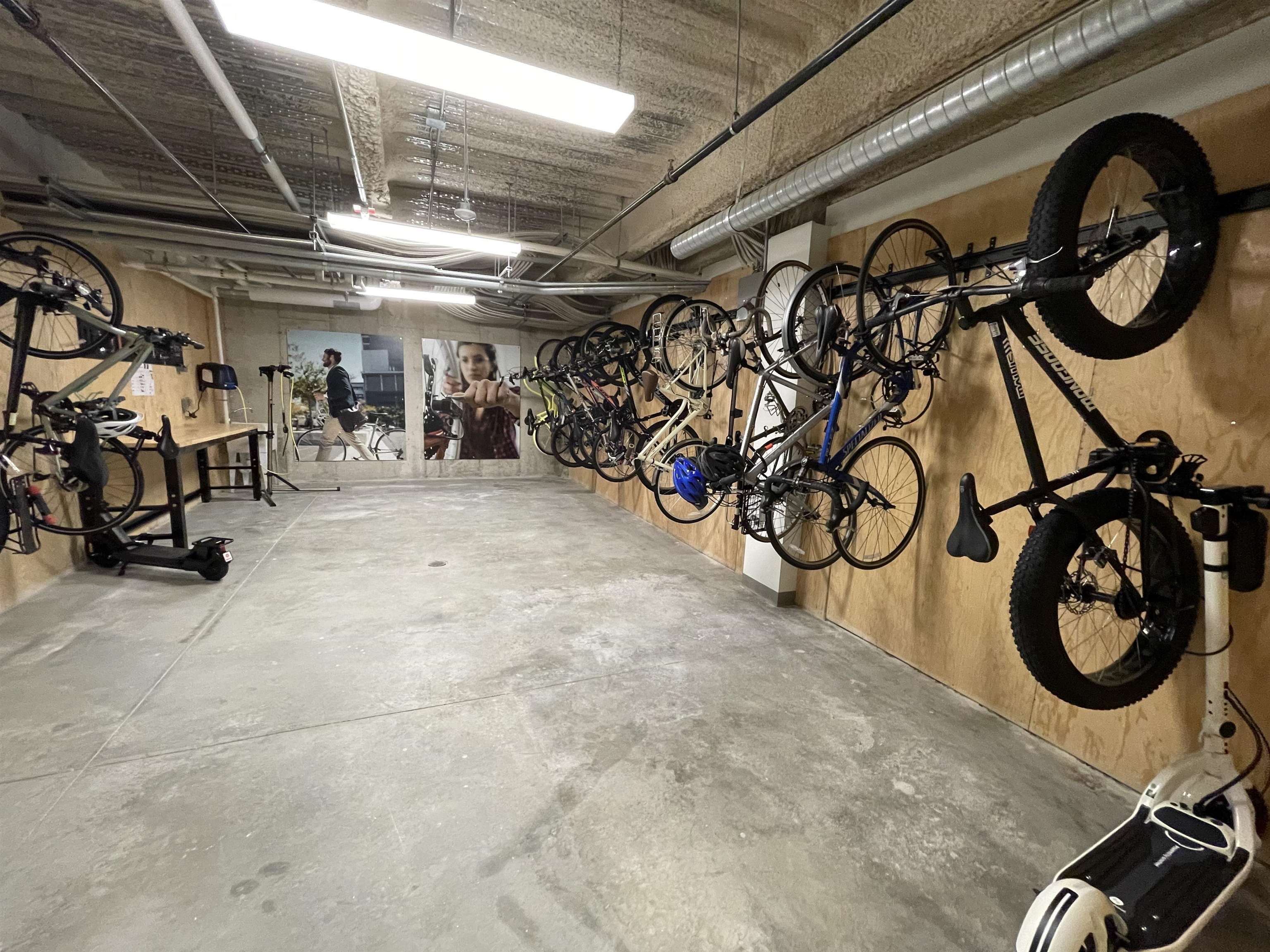 409 Elm Street, Unit 503 Manchester, NH 03101 - Photo 29 of 39