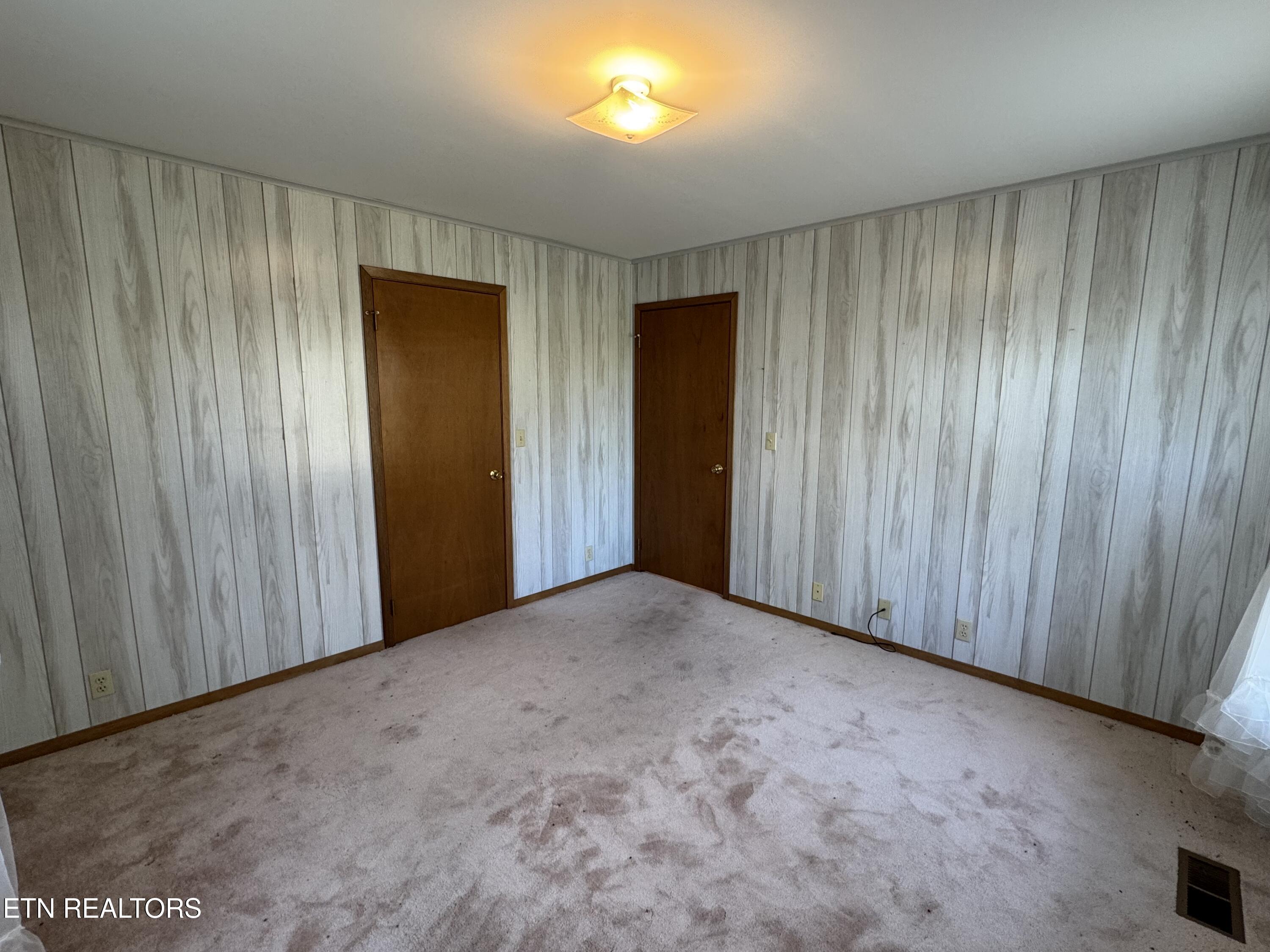 211 Black Oak Road Oneida, TN 37841 - Photo 11 of 44 IMG_3190