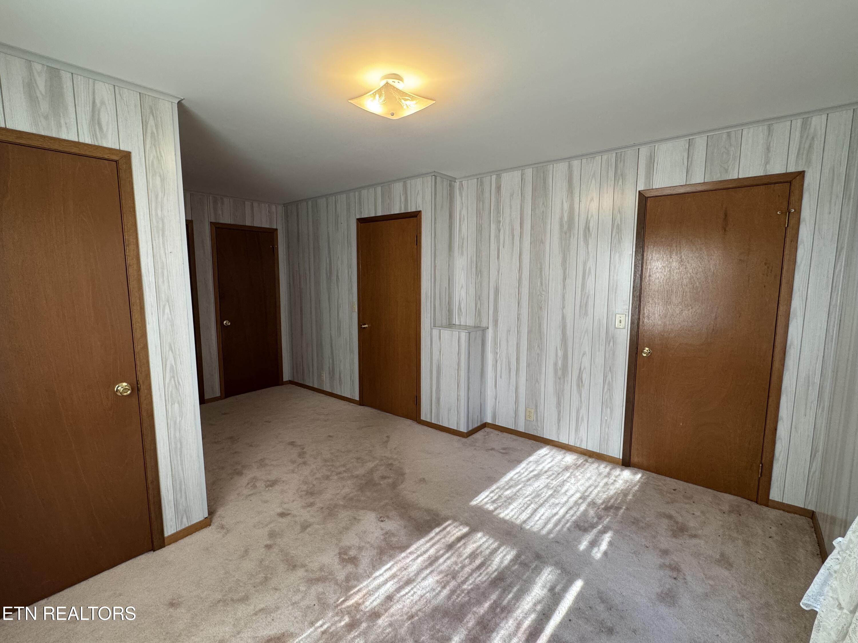 211 Black Oak Road Oneida, TN 37841 - Photo 12 of 44 IMG_3191