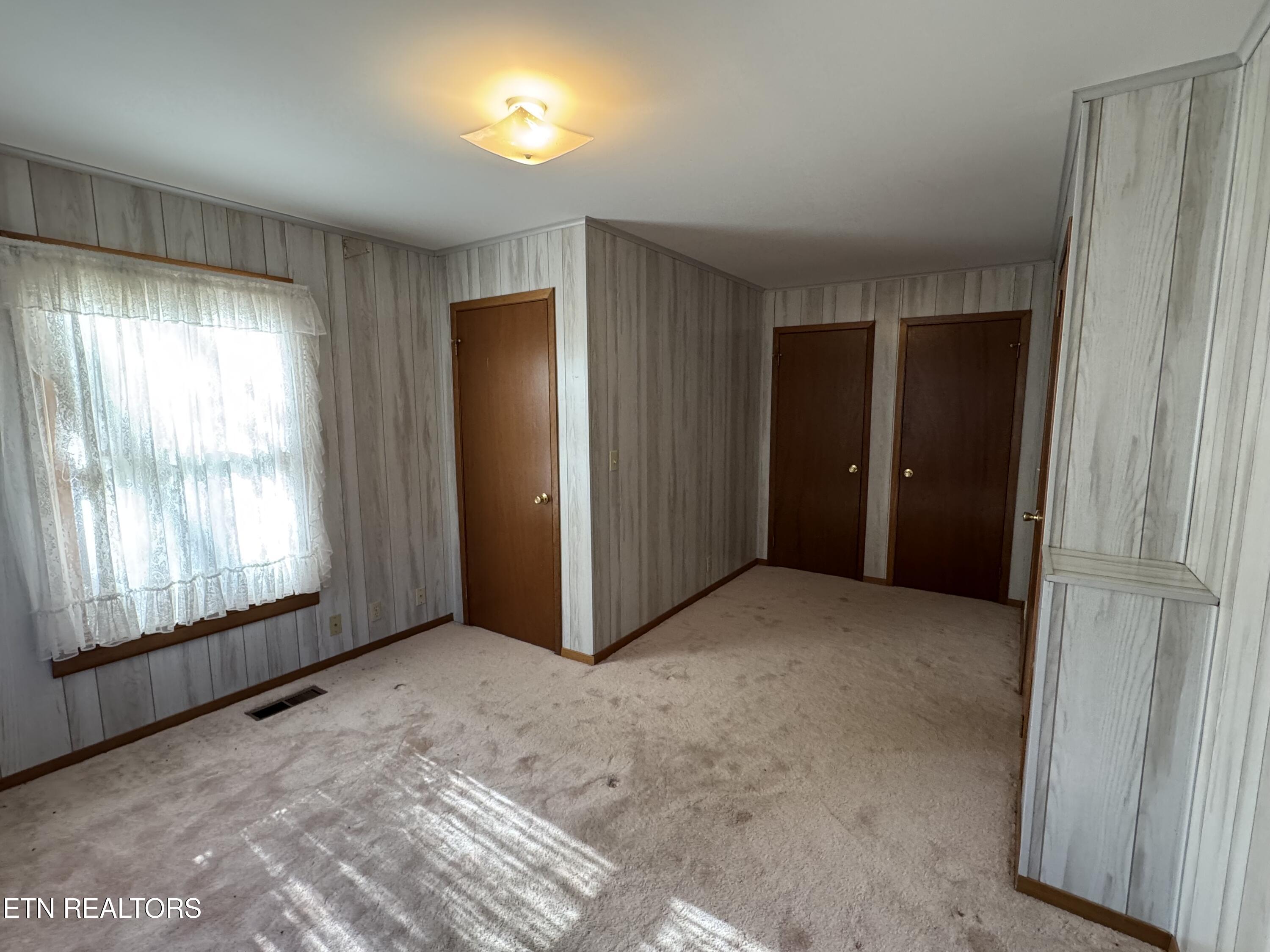 211 Black Oak Road Oneida, TN 37841 - Photo 13 of 44 IMG_3192