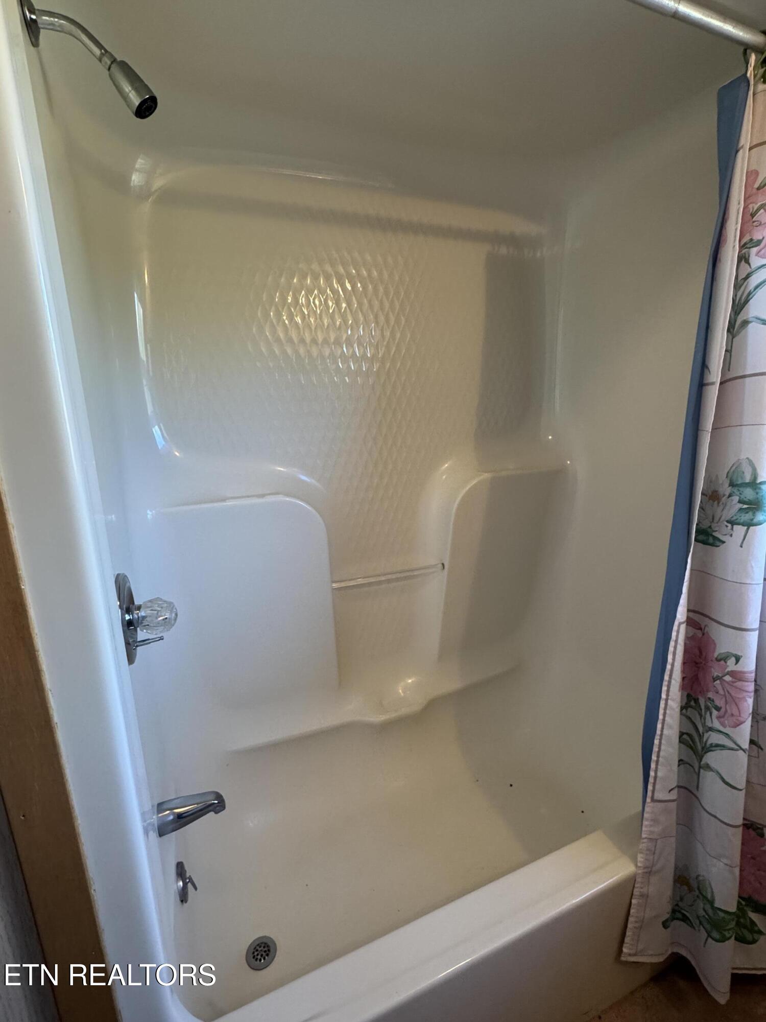 211 Black Oak Road Oneida, TN 37841 - Photo 17 of 44 IMG_3196