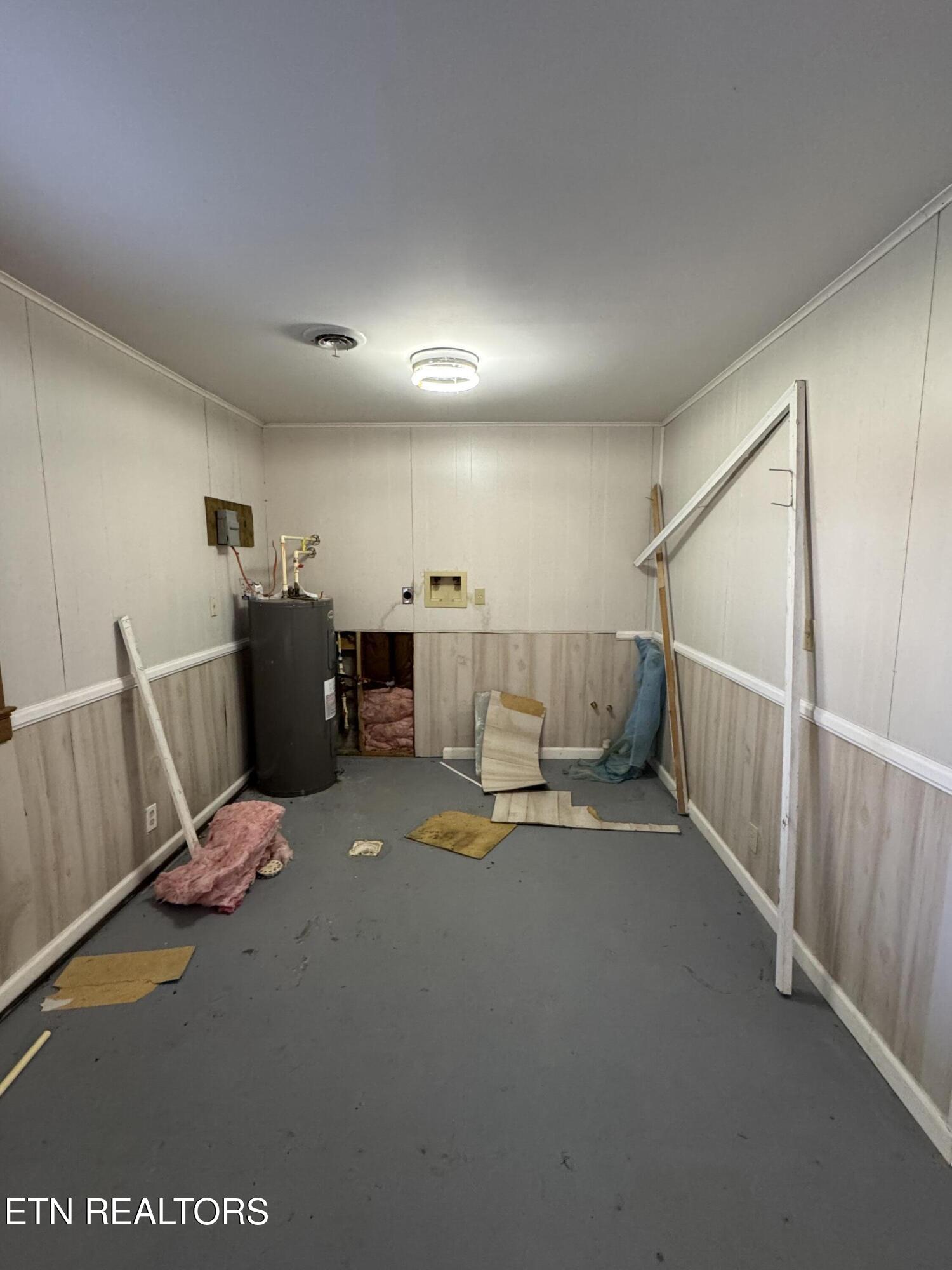 211 Black Oak Road Oneida, TN 37841 - Photo 26 of 44 IMG_3205