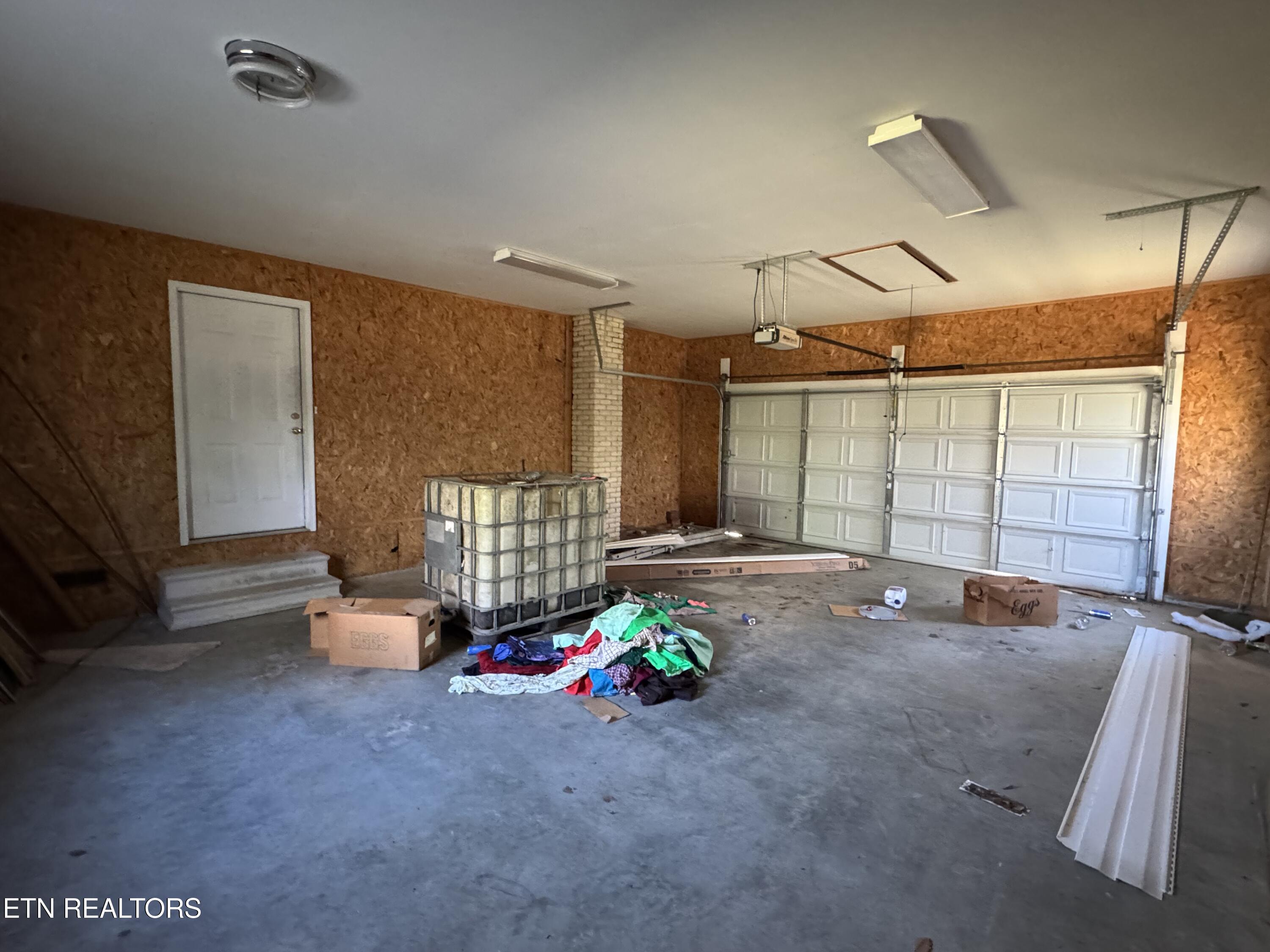 211 Black Oak Road Oneida, TN 37841 - Photo 35 of 44 IMG_3214