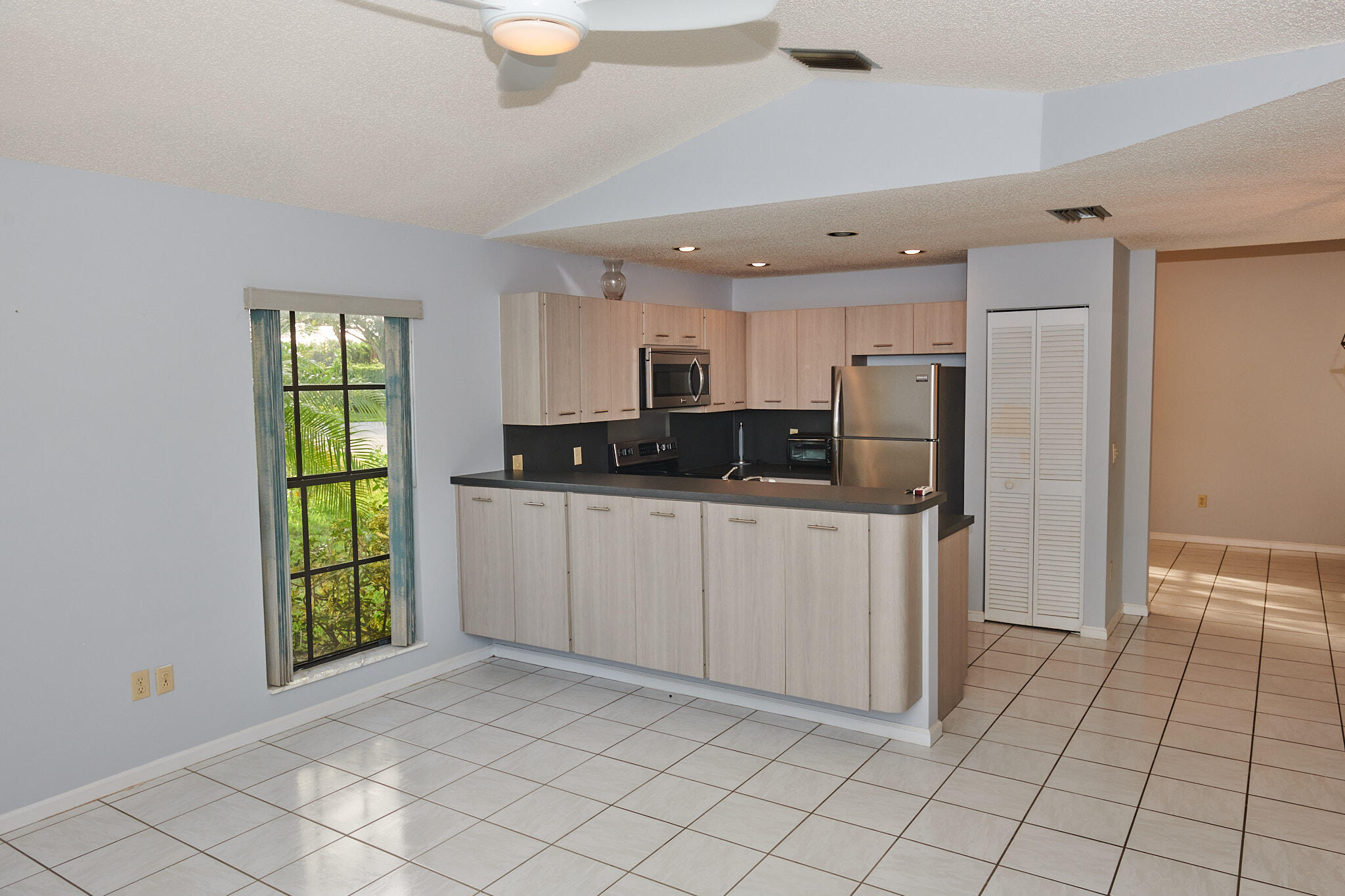 2222 Northwest 8th Street Boca Raton, FL 33431 - Photo 12 of 42 Interior 8