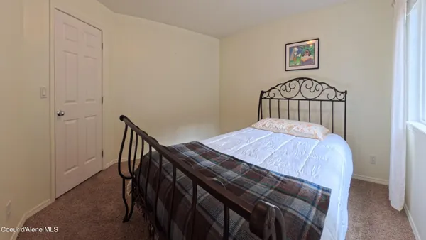$1,100,000 | 49 Antler Lane, Spirit Lake, ID 83869