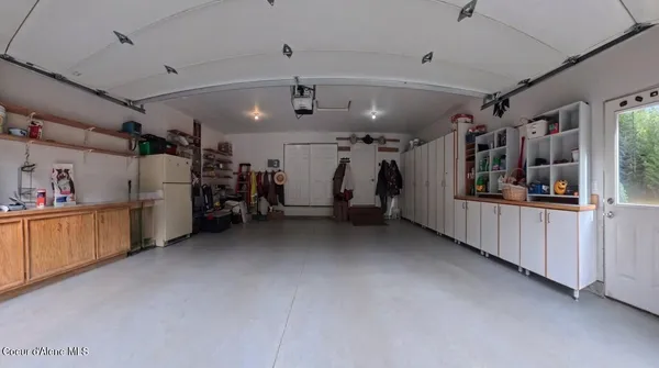 $1,100,000 | 49 Antler Lane, Spirit Lake, ID 83869