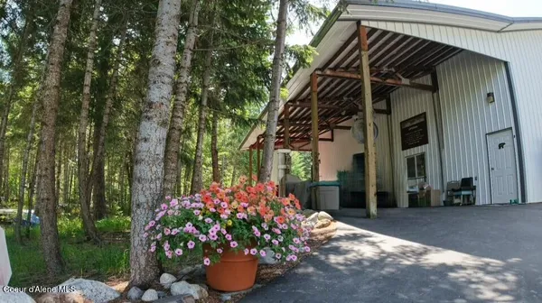 $1,100,000 | 49 Antler Lane, Spirit Lake, ID 83869