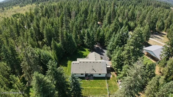 $1,100,000 | 49 Antler Lane, Spirit Lake, ID 83869