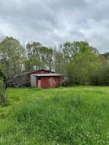 $399,000 | 1090 Roberts Road, Summit, MS 39666