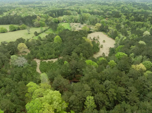 $399,000 | 1090 Roberts Road, Summit, MS 39666