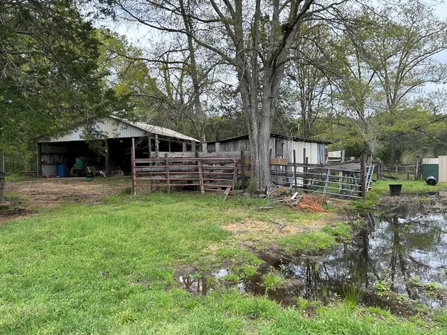 $420,000 | 1090 Roberts Road, Summit, MS 39666