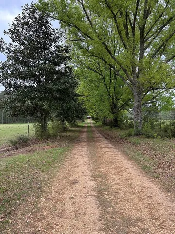 $399,000 | 1090 Roberts Road, Summit, MS 39666