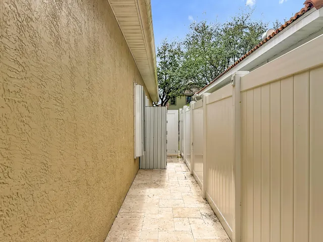 $6,000 | 1143 Canoe Point, Delray Beach, FL 33444