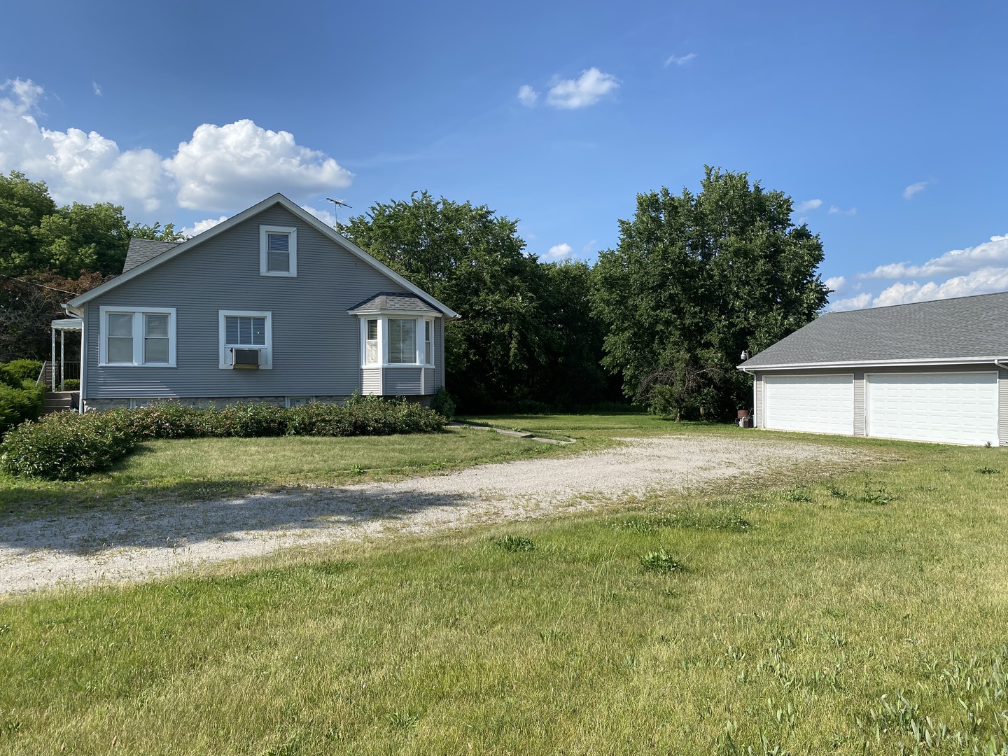 2510 South Chicago Street Joliet, IL 60433 - Photo 6 of 12