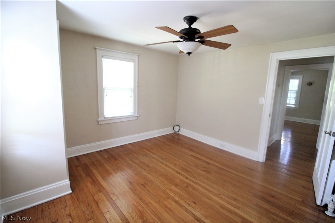 3042 Chadbourne Road Cleveland, OH 44120 - Photo 22 of 34