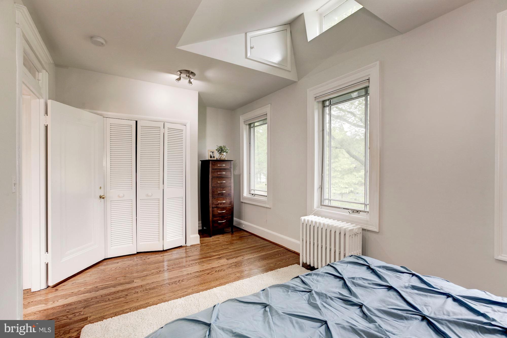 2212 Tunlaw Road Northwest Washington, DC 20007 - Photo 14 of 26 Gallery Image 14